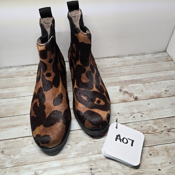 LOUISE ET CIE Chelsea Ankle Boot Sz7.5 Boot Leather Leopard Print Calf Hair - Picture 11 of 11